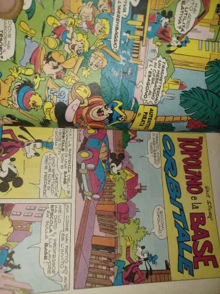Lote 85 Fumetti Topolino con placca in metallo
