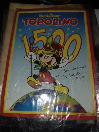 Lote 85 Fumetti Topolino con placca in metallo