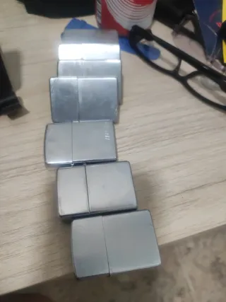 Lotto di 7 accendini Zippo autentici 50€/unità