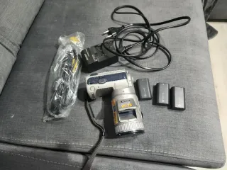 Cámara Sony Cyber-Shot DSC-F505V