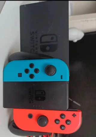 Nintendo Switch con 6 giochi e accessori