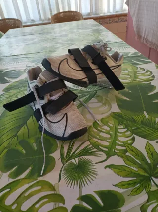 Zapatillas Halterofilia Nike Beige/Negro