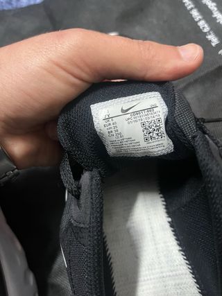 Zapatillas Nike Negras y Blancas