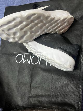 Zapatillas Nike Negras y Blancas