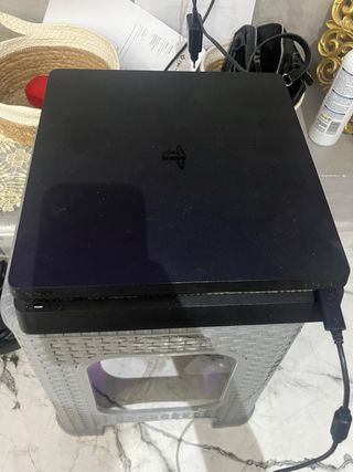 PS4 Slim Sony Negra