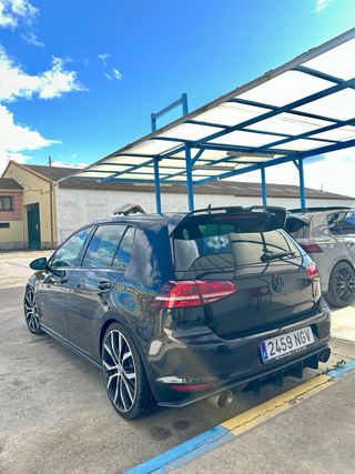 Volkswagen Golf 2015