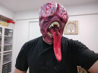 Máscara Nemesis Resident Evil 2