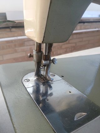 Máquina de coser Comaco Duplex