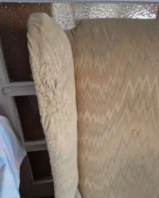 Pareja de sillones orejeros clásicos