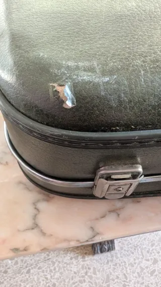 Maleta vintage verde Marca THADER