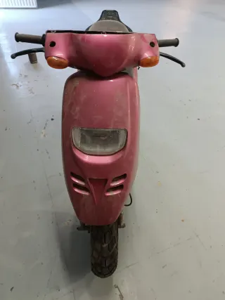 Piaggio Typhoon Scooter Rosa