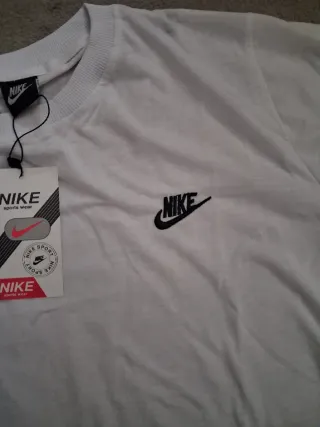 Conjunto Nike Blanco Camiseta y Pantalón Corto