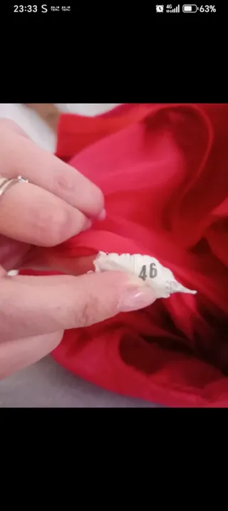 Tuta da neve rossa taglia 46