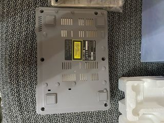 PlayStation 1 con caja completa