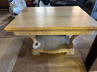 Mesa de madera maciza natural