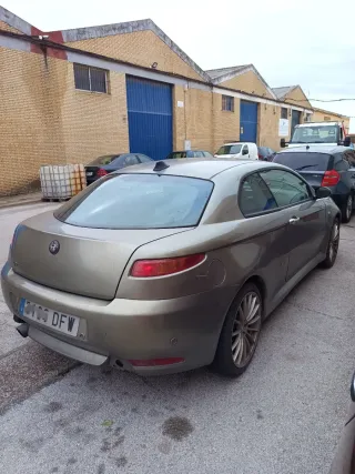Alfa Romeo GT 2005