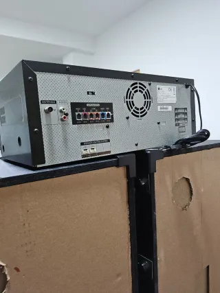 LG CJ98 3500W Sistema de Sonido