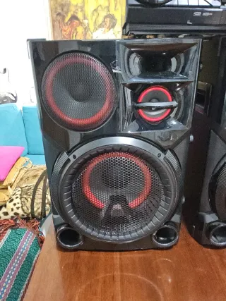 LG CJ98 3500W Sistema de Sonido