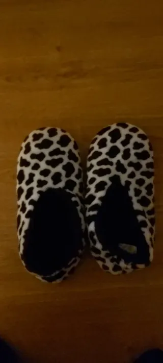 Zapatillas de estar por casa con estampado