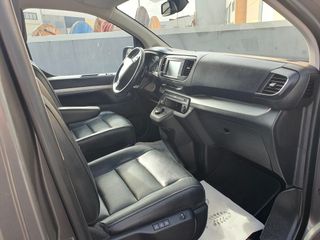 Peugeot Traveller 2020