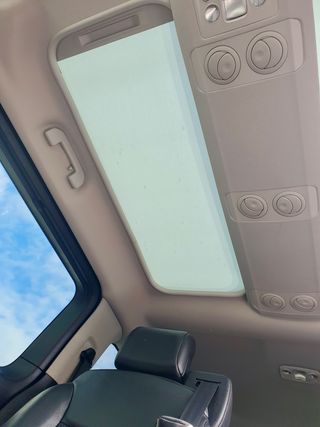 Peugeot Traveller 2020