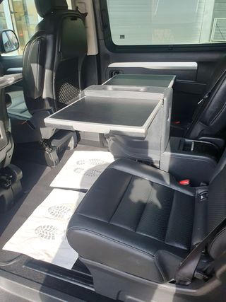 Peugeot Traveller 2020