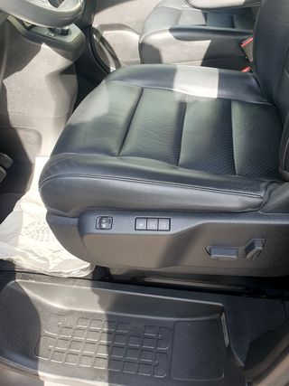 Peugeot Traveller 2020