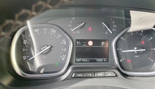 Peugeot Traveller 2020