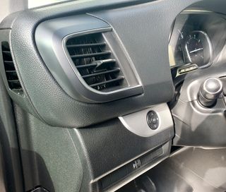 Peugeot Traveller 2020