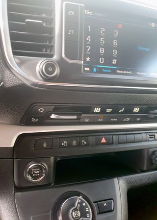 Peugeot Traveller 2020