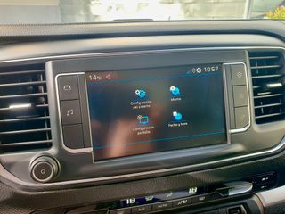 Peugeot Traveller 2020