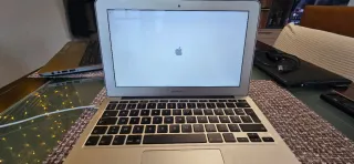 MacBook Air 2011