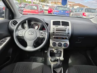 Toyota Urban Cruiser 2010