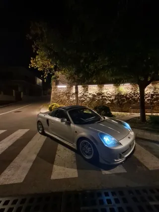 Toyota MR2 2005