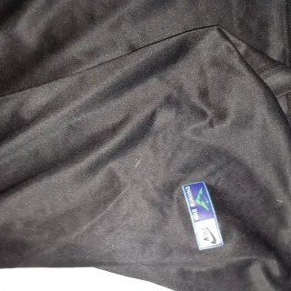 Camiseta deportiva Nike mujer negra