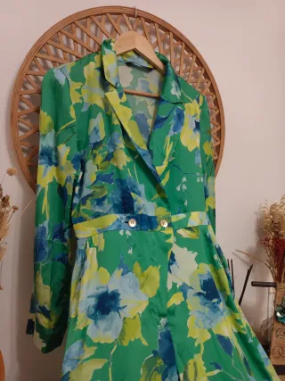 Mono Zara satinado floral verde T. M