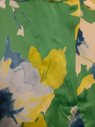 Mono Zara satinado floral verde T. M