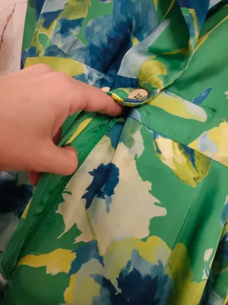 Mono Zara satinado floral verde T. M