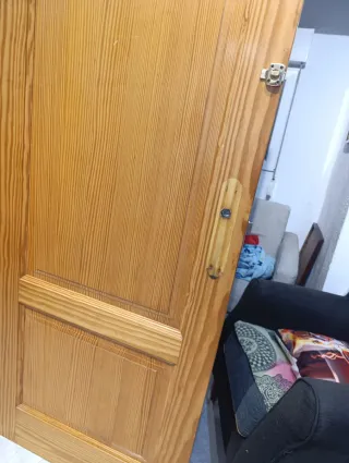 1 Puerta de Madera Maciza Interior