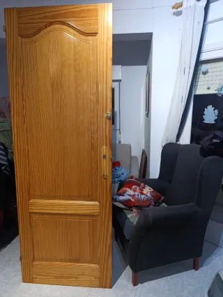 1 Puerta de Madera Maciza Interior