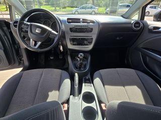 SEAT Leon 105 cv 1.6tdi 2010