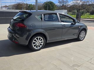 SEAT Leon 105 cv 1.6tdi 2010