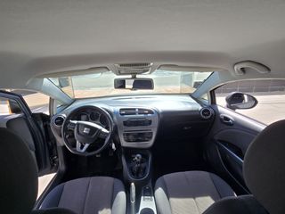 SEAT Leon 105 cv 1.6tdi 2010