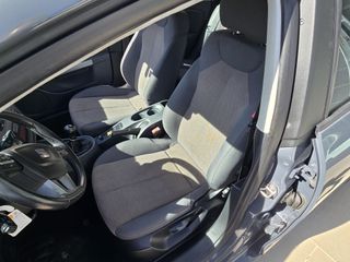 SEAT Leon 105 cv 1.6tdi 2010