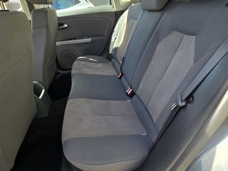 SEAT Leon 105 cv 1.6tdi 2010