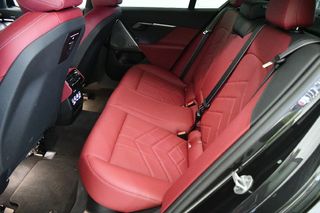 BMW Serie 5 2025 G60 530e