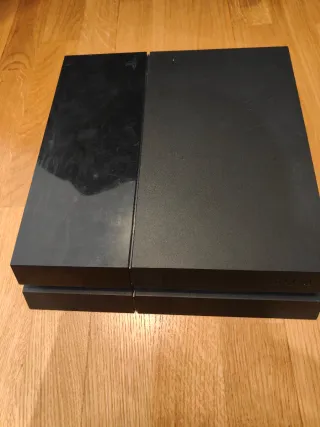 PS4 (PlayStation 4) da riparare