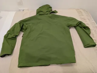 Chaqueta montaña impermeable cortavientos L