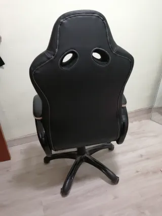 Silla Gaming Negra y Beige