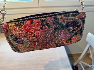 Bolso lentejuelas estampado cadena dorada